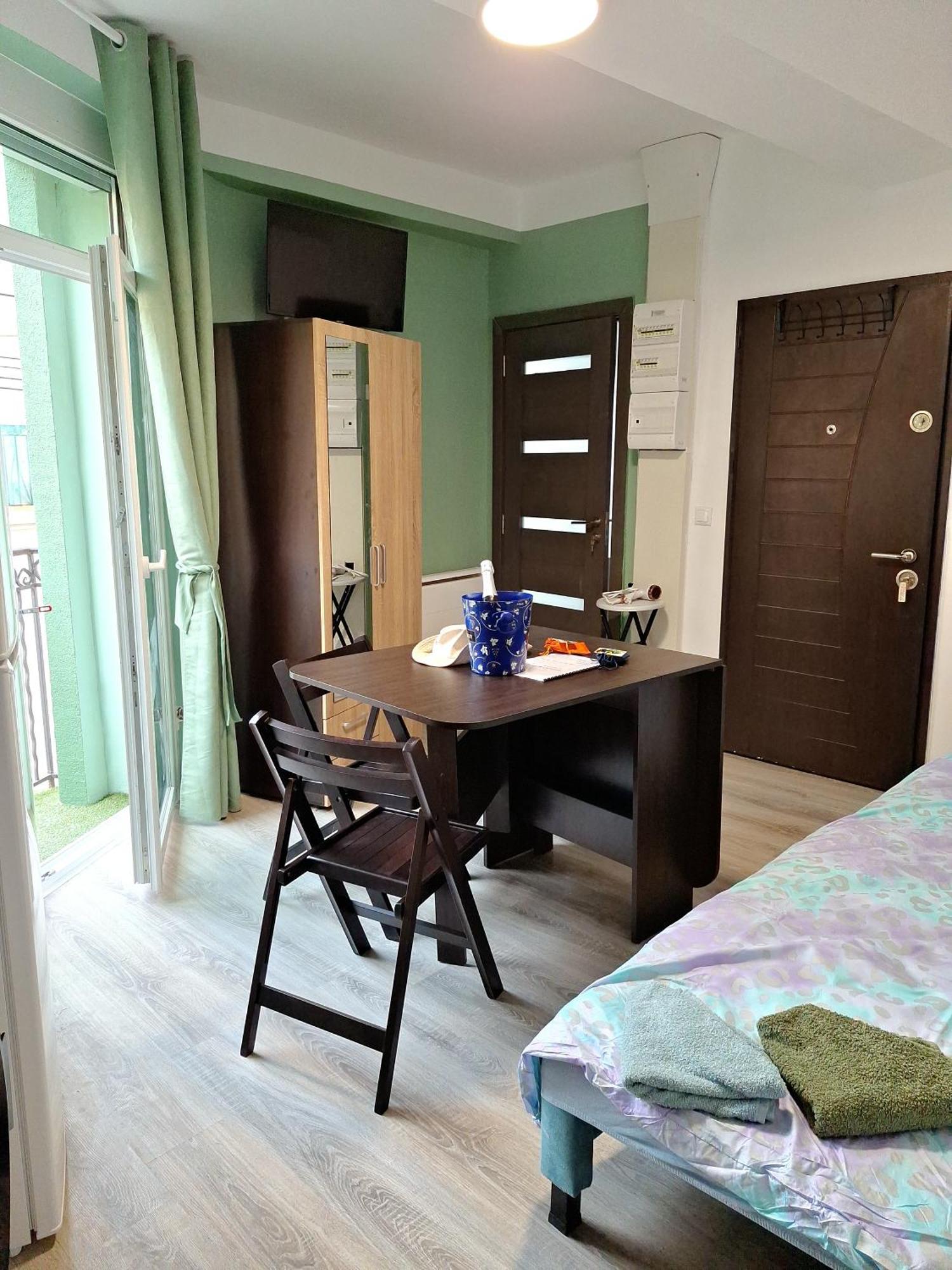 Apartment Galamus Bonheur-Quand Tu Veux T'Echapper De Chez Toi