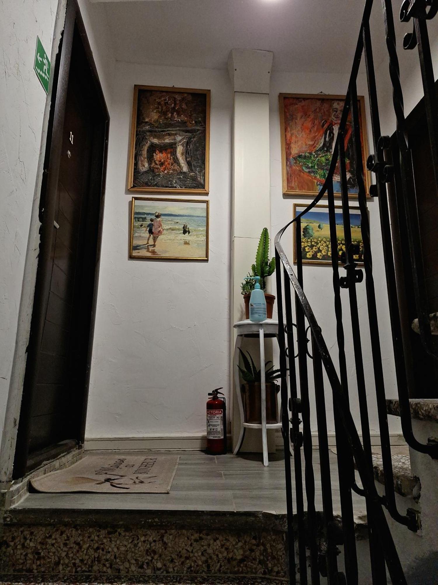 Galamus Bonheur-Quand Tu Veux T'Echapper De Chez Toi Appartement *